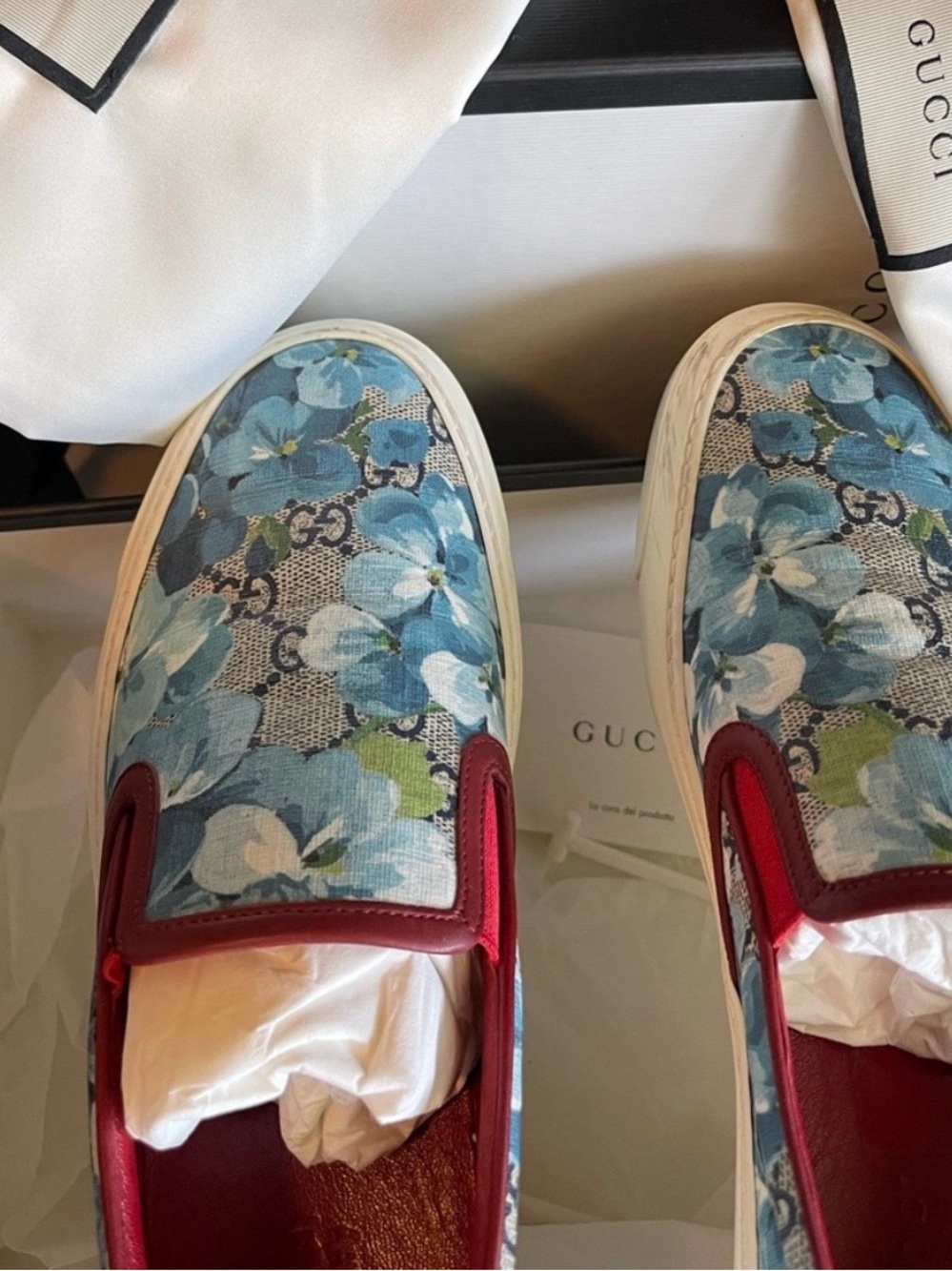 Gucci Blue Floral GG Canvas Slip-On Sneakers with Red Trim - Picture 3 of 9